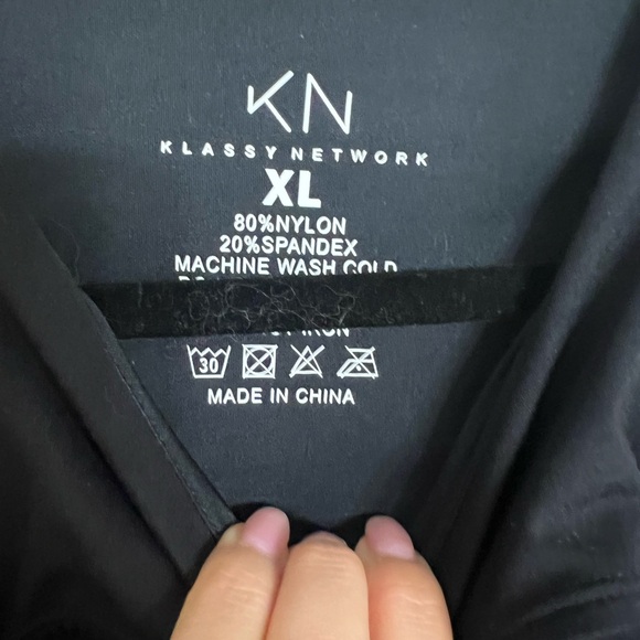 Klassy Network cutout bodysuit - Picture 2 of 3